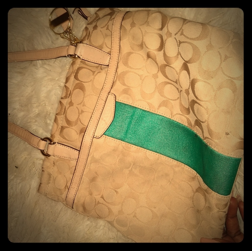 Purse - Picture 1 of 2